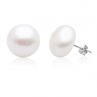 Timeless Elegance Pearl Earring